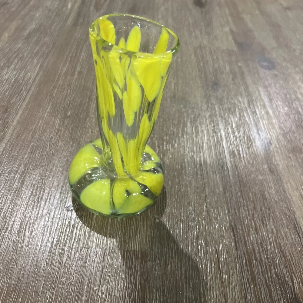 Vintage MCM Original Hand Blown Glass Vase 6.5in Decor Antique Housewares
